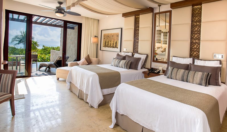 SECRETS PLAYA MUJERES - PREFERRED CLUB JUNIOR SUITE OCEAN FRONT TWIN BED